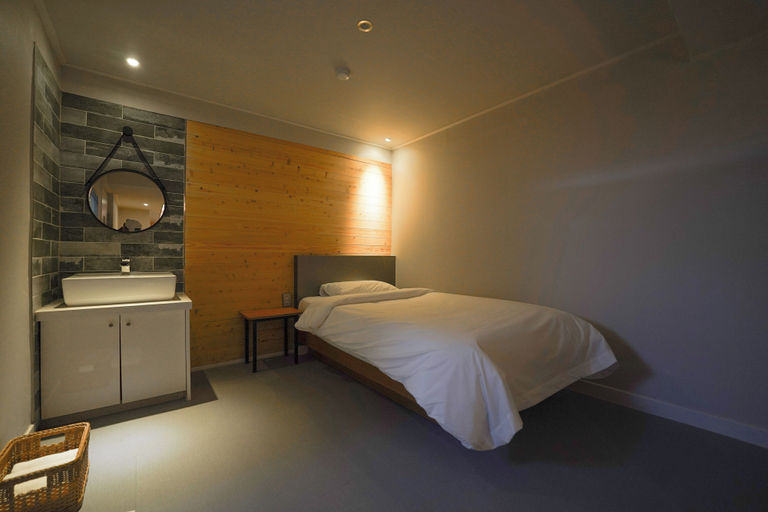 Bedroom 4, La Villa Foret, Geumjeong