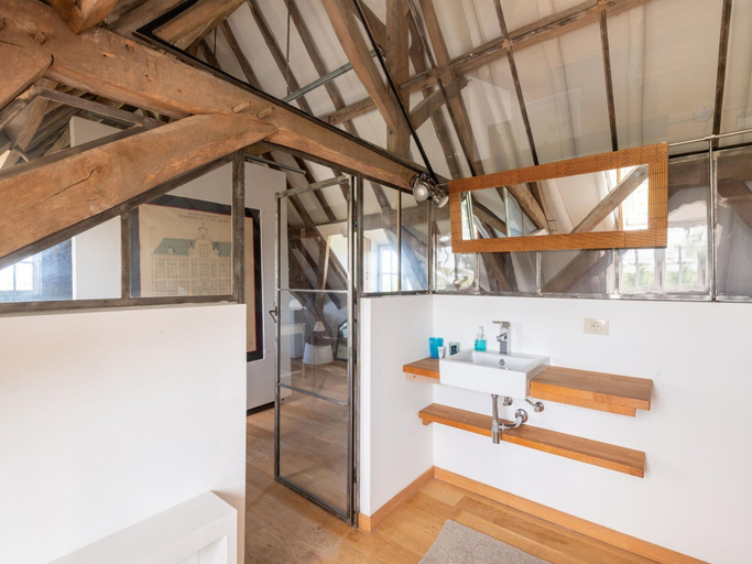 Bathroom 5, Premium Farmhouse in Nieuwmunster With Pool, West-Vlaanderen