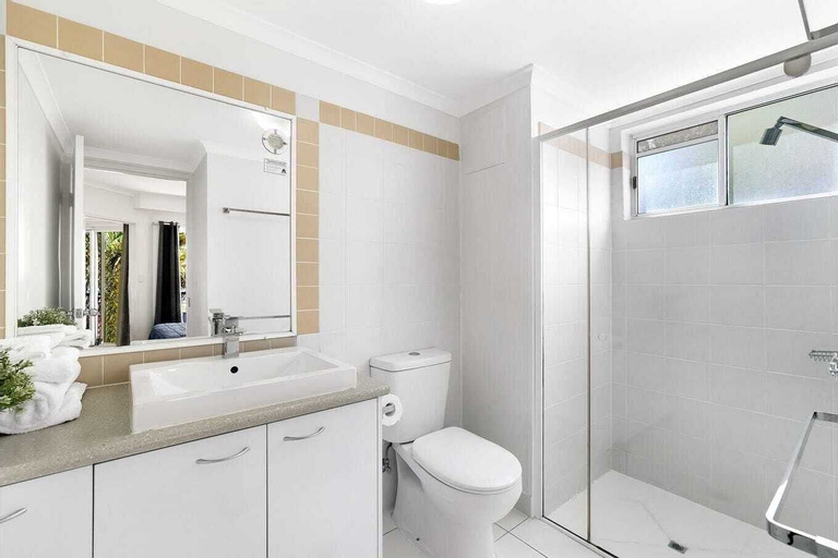 Bathroom 20