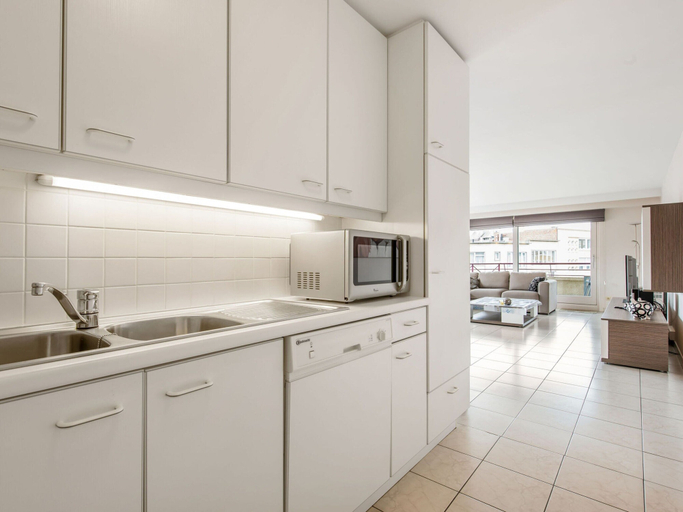 Private kitchen 5, La Boheme 204 G1 Stylish Apartment in Koksijde, West-Vlaanderen