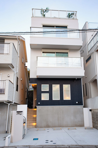 Exterior & Views 2, ASHINA BAYFRONT VILLA, Yokosuka