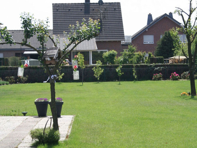 Exterior 4, Holiday Apartment at the Forest Lake, Heinsberg