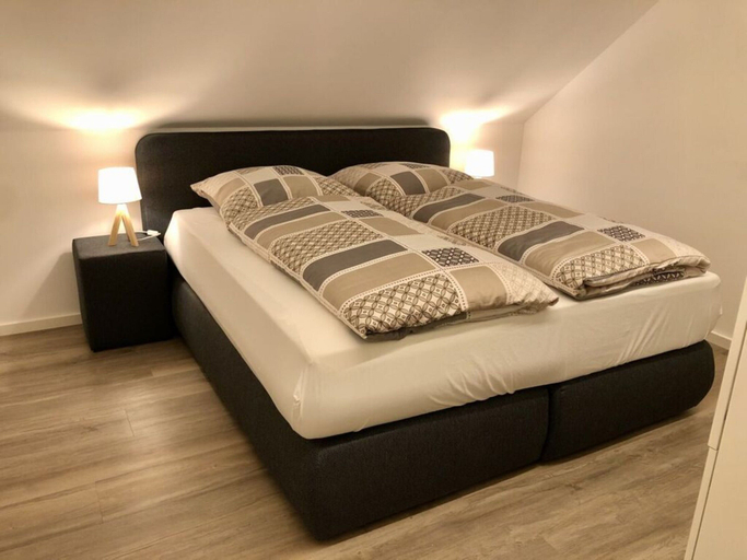 Bedroom 3, Spacious Apartment Near Ski-lift, Trier-Saarburg