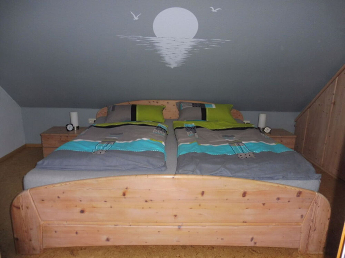 Bedroom 2, Lively Apartment in Nessmersiel, Aurich