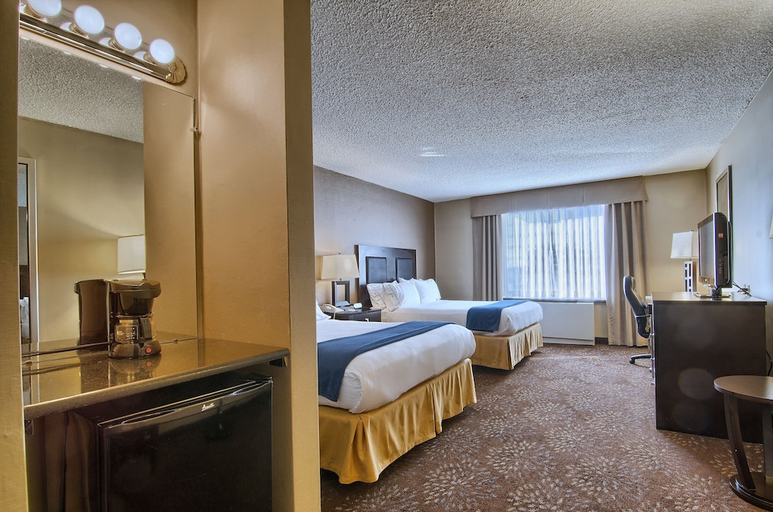 Bedroom 4, Holiday Inn Express DETROIT-BIRMINGHAM by IHG, Oakland