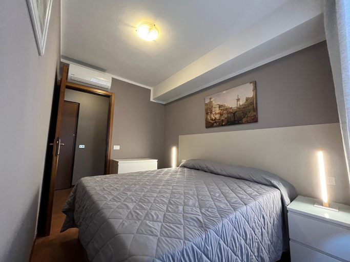 Others 3, Anfite Apartments Aleardi, Verona