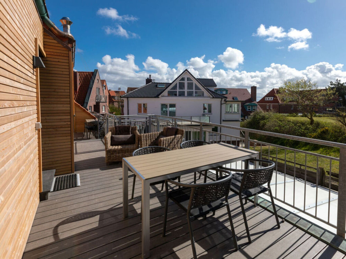 Dining, Nice Holiday Home With Terrace, Aurich