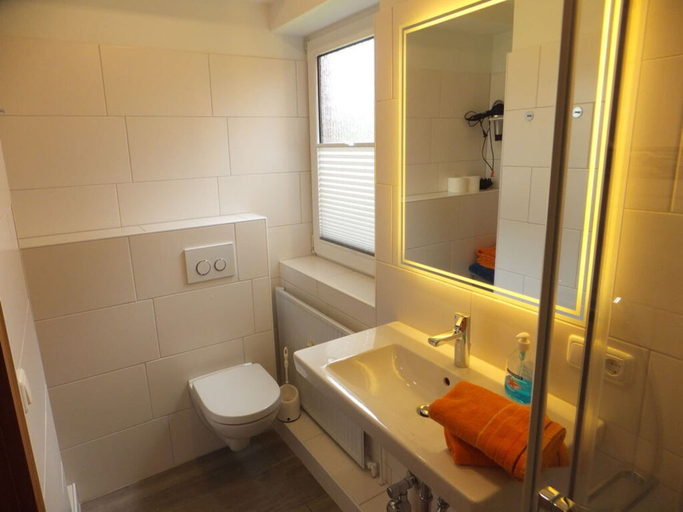 Bathroom 5, Villa Anna II Modern Retreat, Nordfriesland