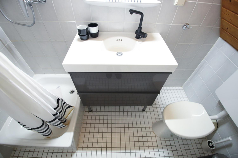Bathroom 4, Hotel Barbarossa Garni, Würzburg