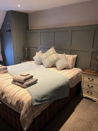 Bedroom 3, The Crown Inn, Cambridgeshire