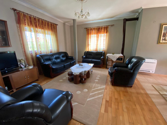 4, Green Villa, Korçës