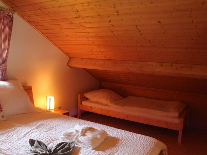 Bedroom 4, Eifel Chalet Holiday Apartment, Eifelkreis Bitburg-Prüm