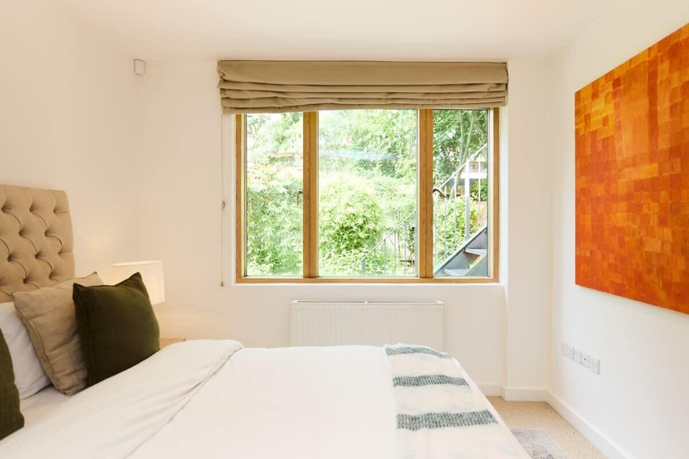 Bedroom 3, The Putney Wonder - Dazzling 3bdr Flat With Garden, London