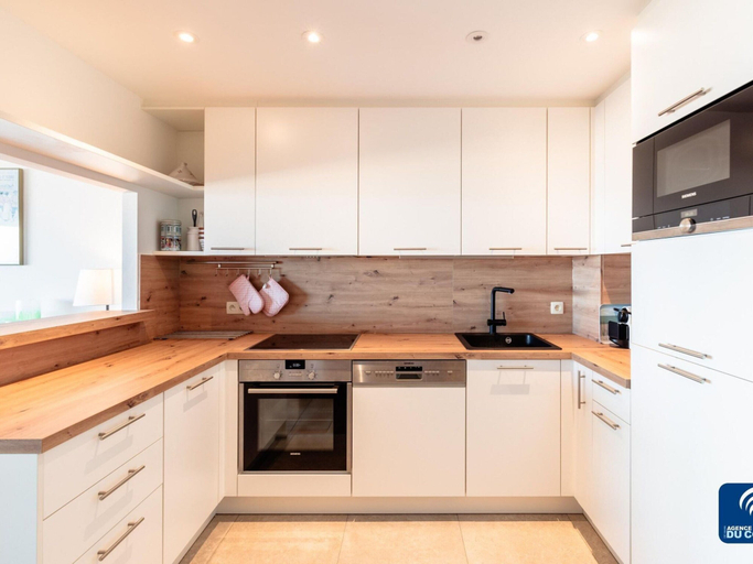 Private kitchen 4, Apartment on Belgian Coast With Sea View, West-Vlaanderen