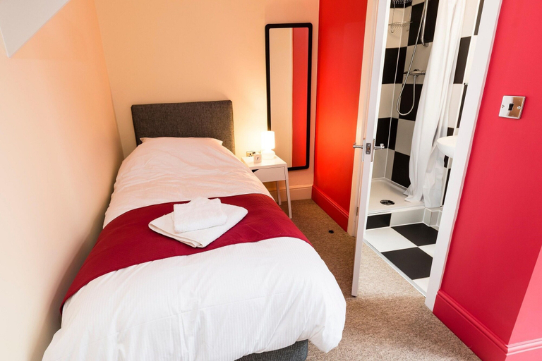 Bedroom 3, Station Hotel, Norfolk