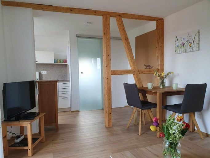 Dining, 2 Fuchskreuzhof, Calw