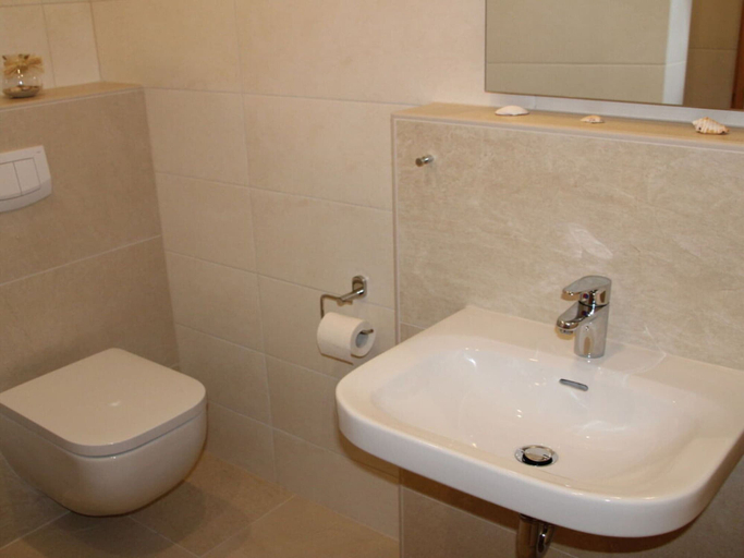 Bathroom, Holiday Apartment "voss", Aurich