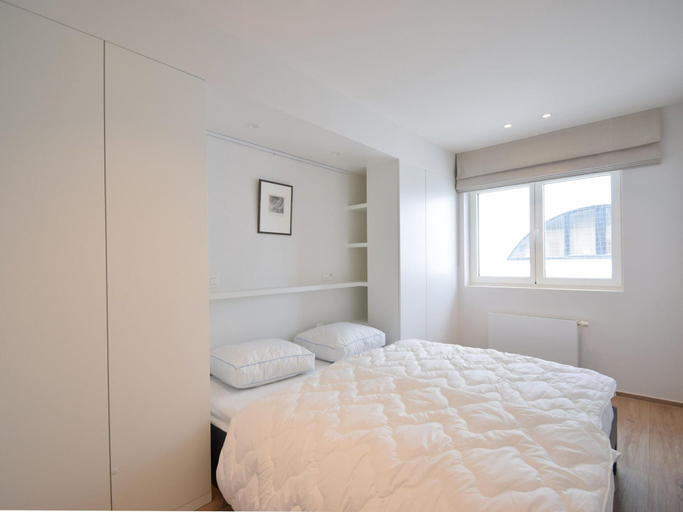 Bedroom 2, Golf Apartment With Balcony Near the sea, West-Vlaanderen