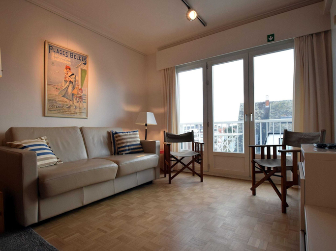 Others 5, Chic Sea-view Apartment, West-Vlaanderen