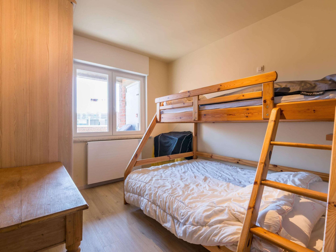 Room 5, San Remo 501 Located on the Beach, West-Vlaanderen