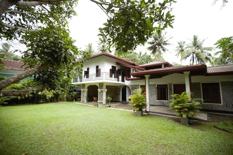 Others 5, Mahapillawa House, Habaraduwa