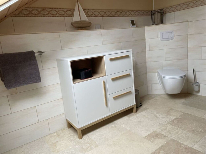 Bathroom 5, The Nordseehus Modern Retreat, Nordfriesland