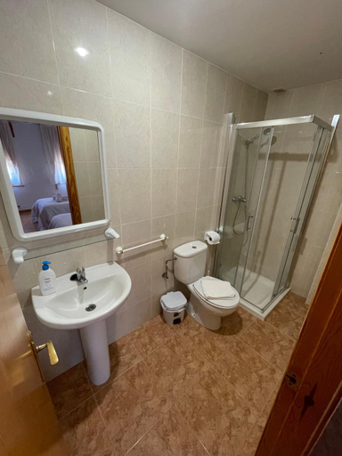 Bathroom 4, Hostal La Rurala Estopanya, Huesca