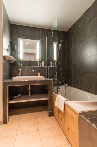 Bathroom 3, Résidence Pierre & Vacances Premium Les Chalets du Forum, Savoie