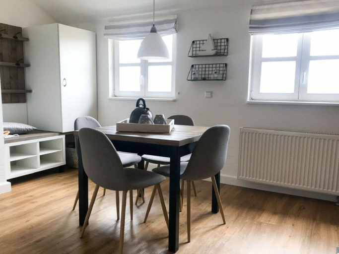 Dining 5, Comfortplus Apartment With 1 Bedroom, Vorpommern-Rügen