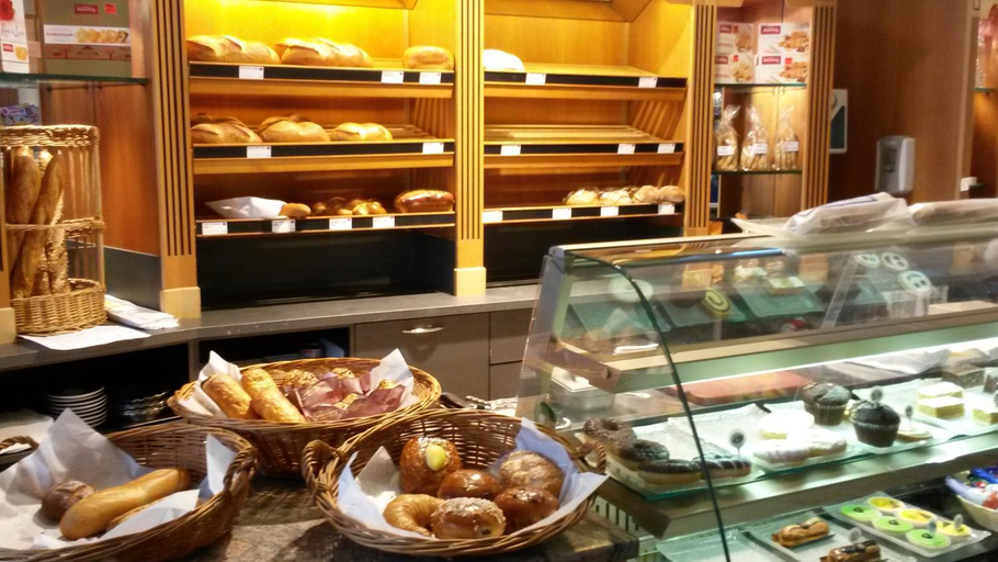 Food & Drinks 5, Le Merle Chatelain, Sion