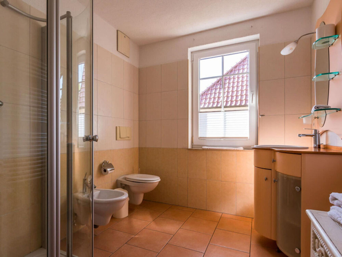Bathroom 5, Holiday Apartment in Otseebad Wustrow, Vorpommern-Rügen
