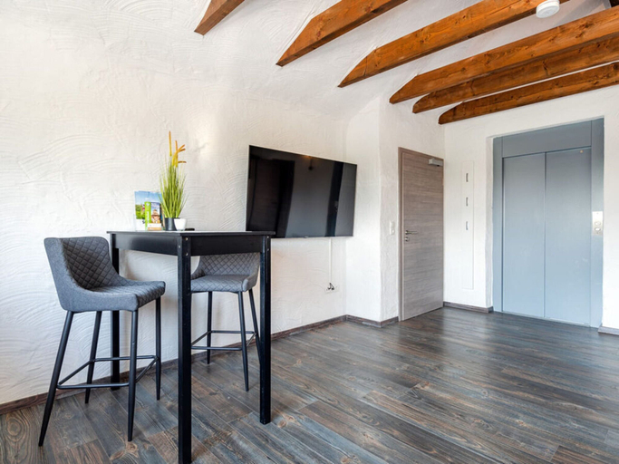 Interior, No. 7 Lake View Modern Retreat, Aurich