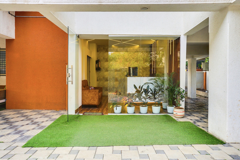 Exterior & Views, Fabhotel The Corporate Hub, Pune