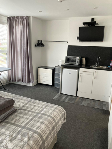 Others 3, The Gladson Guesthouse, Lincolnshire