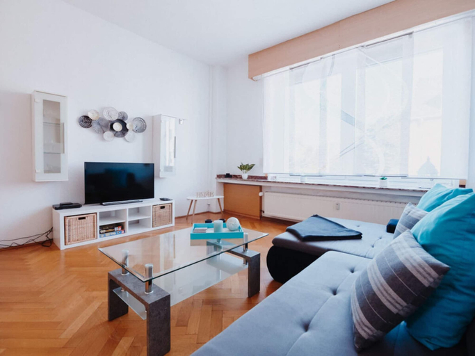 Living area 5, Sterkrade 1 Comfortable Holiday Residence, Oberhausen