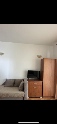 Others 2, Apartaments DIN