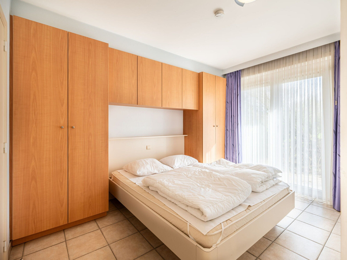 Bedroom, Modern 1st Floor Apartment in Oostduinkerke, West-Vlaanderen