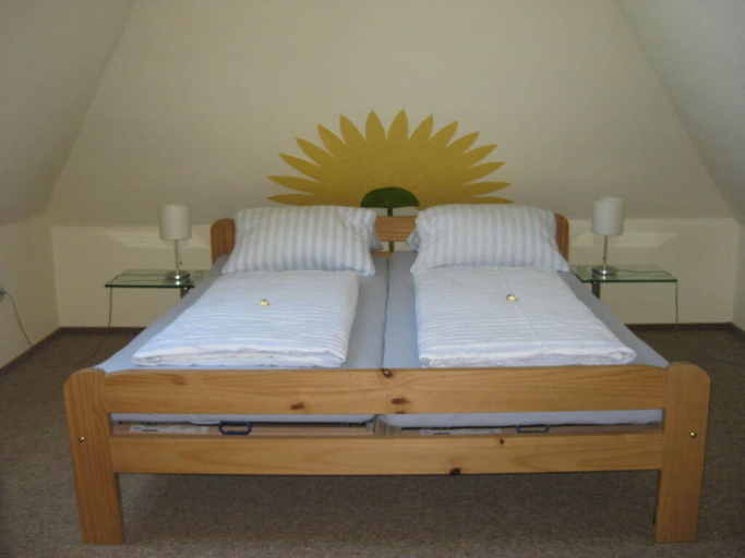 Room 2, Holiday Apartment for the Franck Family, Ostholstein