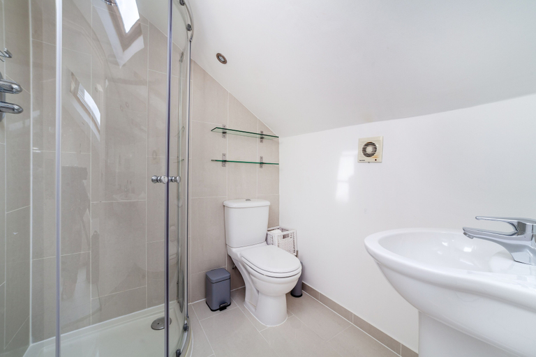 Bathroom 4, The Westbourne Park Collection, London
