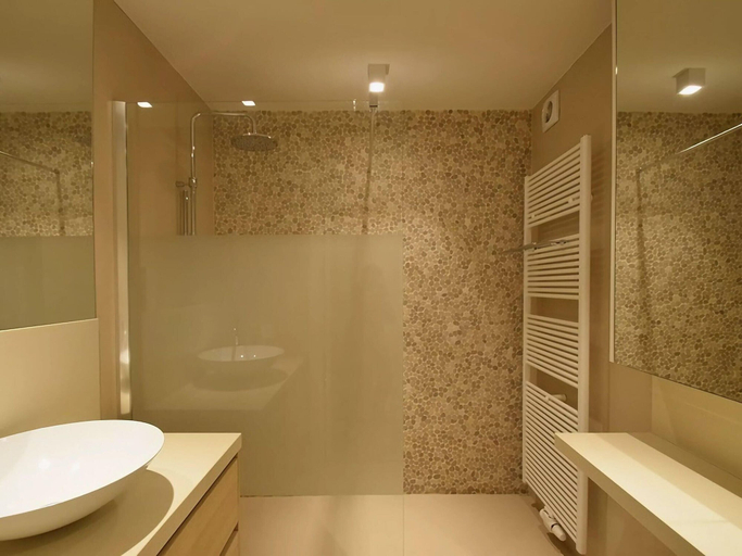 Bathroom, Modern Stay Near the Beach, West-Vlaanderen