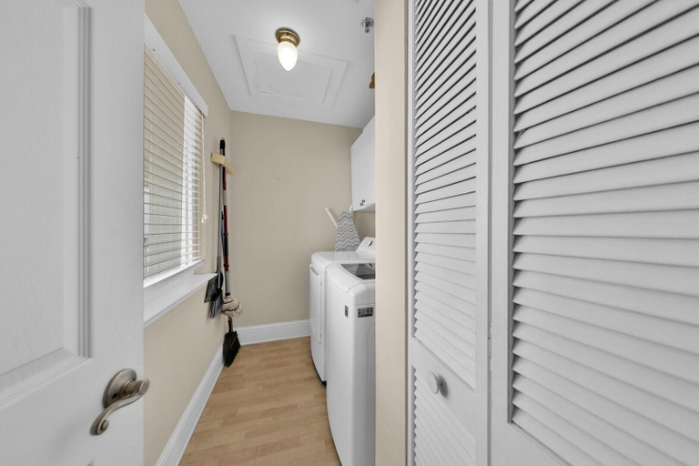 Bathroom 3, Commodores Retreat 402, Walton