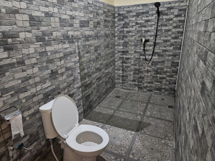 Bathroom 3, KRISNA TAPAN GUEST HOUSE, Gianyar