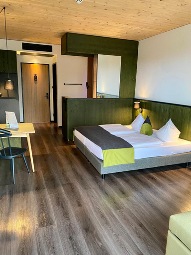 Bedroom 12