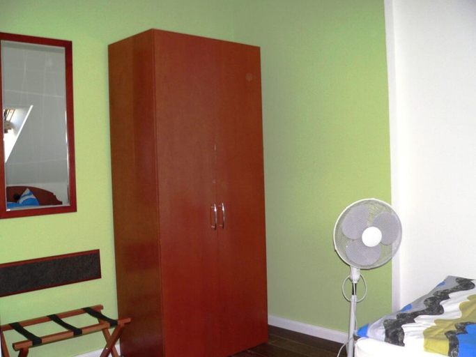Bedroom 3, Holiday Apartment Amsterdam, Ludwigslust-Parchim