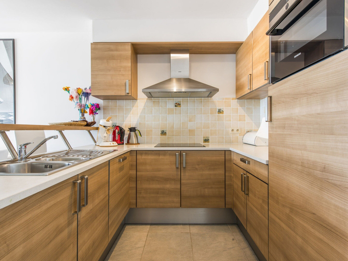Others 3, Beautiful Apartment on the sea Wall, West-Vlaanderen