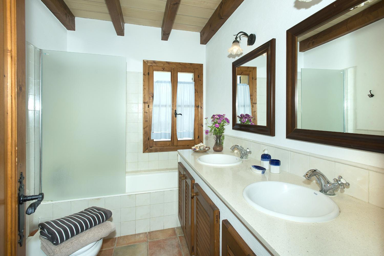 Bathroom, Owl Booking Villa Moya - Walking Distance to the Beach, Baleares