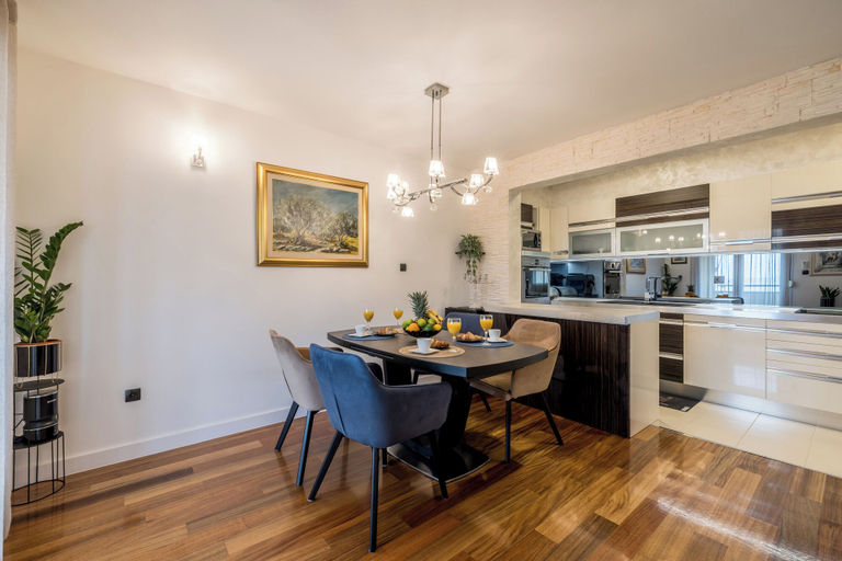 Others 5, Amigo 2-Bedroom Luxury Suite - Seaview, Split