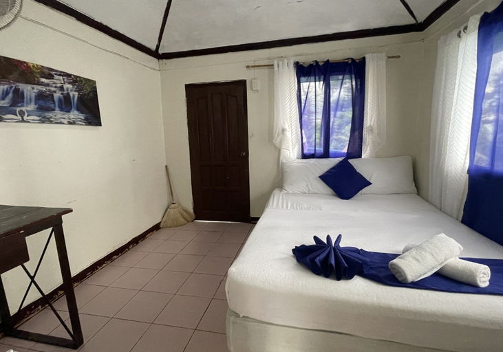 Bedroom 2, JVR Island in the Sky Resort by Hiverooms, Balamban