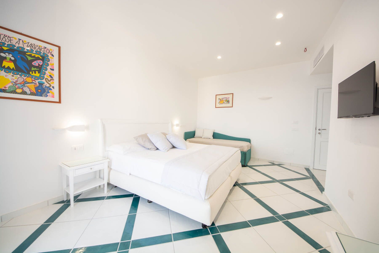 Bedroom 3, Hotel San Francesco, Salerno