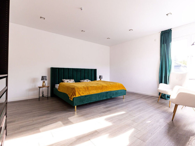 Others 5, Apartment for 6 Modern Retreat, Mayen-Koblenz